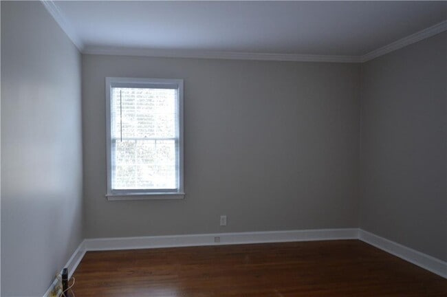 Building Photo - 5045 Spalding Dr
