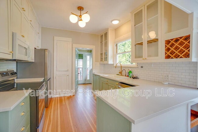 Building Photo - 2308 Harney St