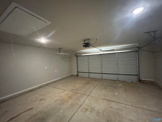 Building Photo - 134 Wilcot Rd