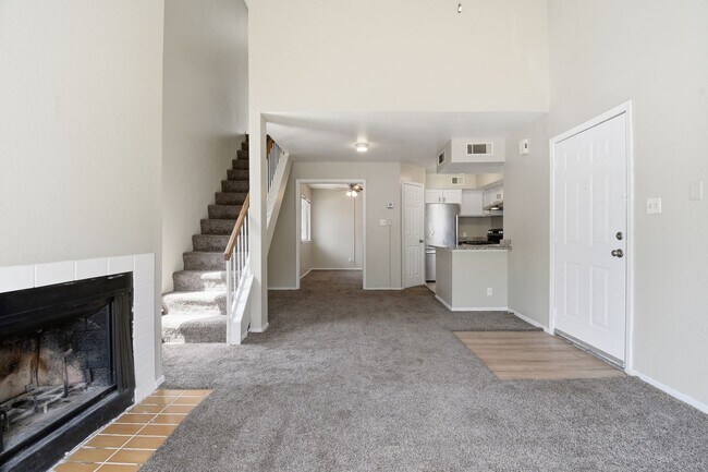 Building Photo - 1802 E 66th Pl