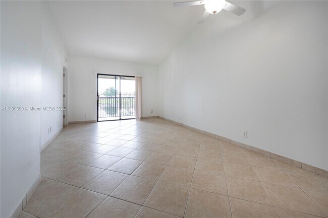 Building Photo - 9876 Nob Hill Ct