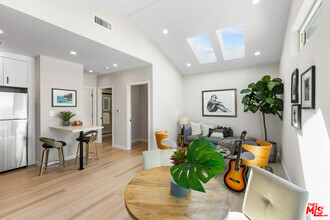 Building Photo - 2656 S Garth Ave