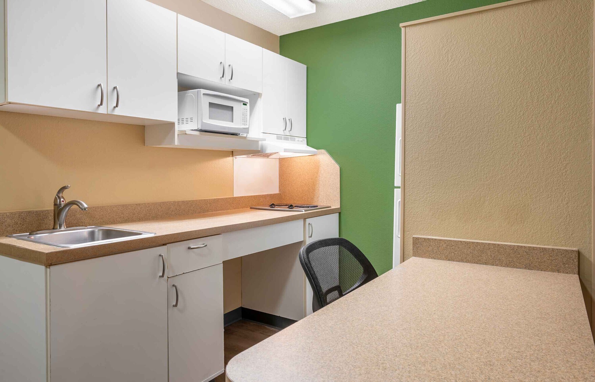 Building Photo - Furnished Studio-Toledo - Holland