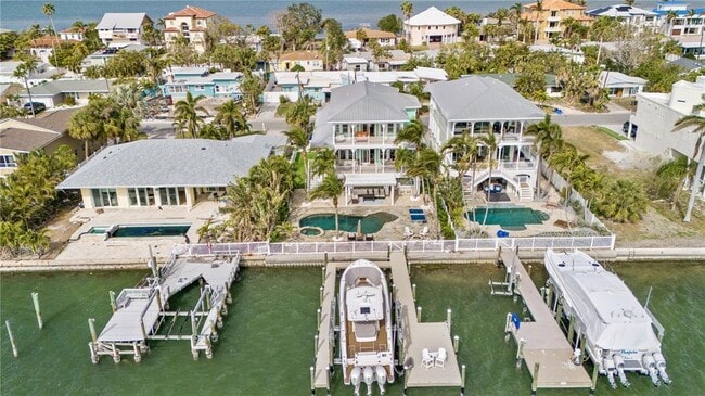 Building Photo - 644 Boca Ciega Isle Dr