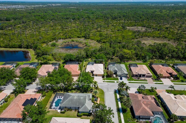 Building Photo - 956 Scherer Way