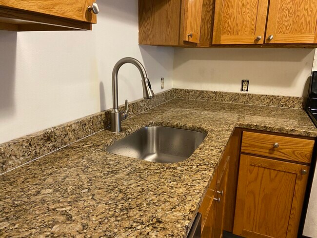 Building Photo - 2121 S. Main St