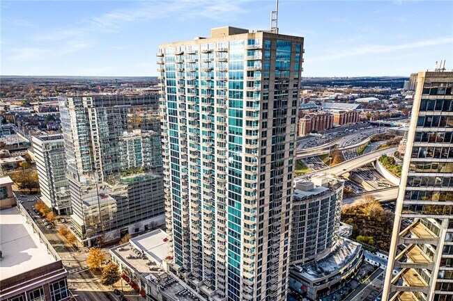 Primary Photo - 400 W Peachtree St NW