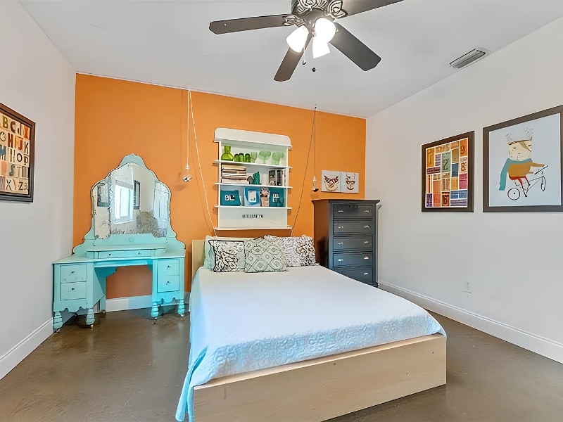 Building Photo - 1604 58th St S