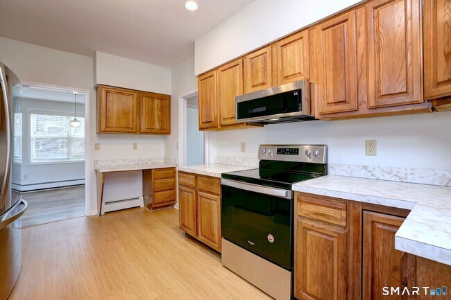 Building Photo - 5160 Madison Ave