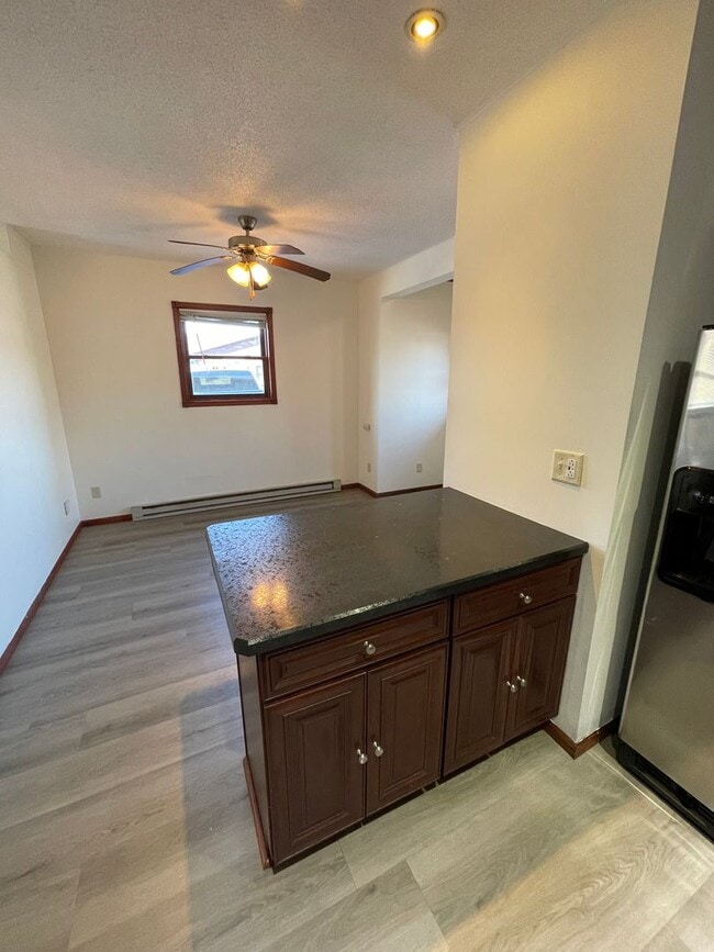 Building Photo - 1511-1513 Logan Ave