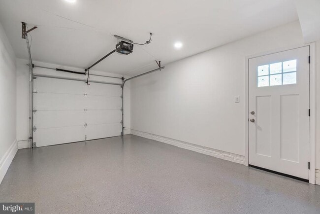 Building Photo - 12301 Espalier Pl