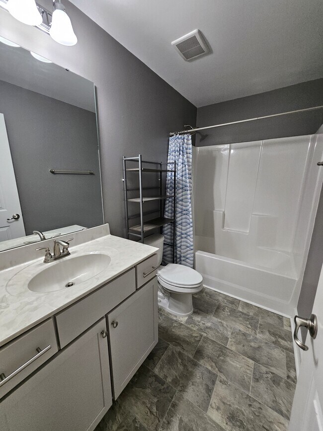 Building Photo - 112 Mergini Dr