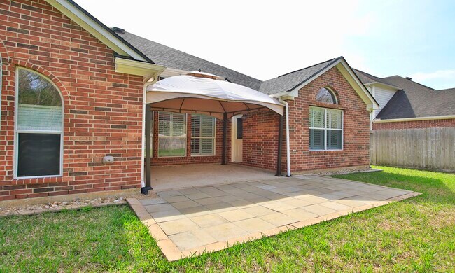 Building Photo - 2802 Parkeston Dr