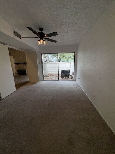 Building Photo - 13002 Leader St