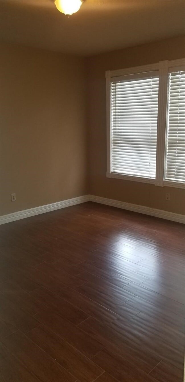 Building Photo - 1512 McDugald Rd