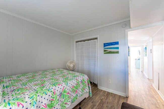 Building Photo - 3901 S Ocean Blvd