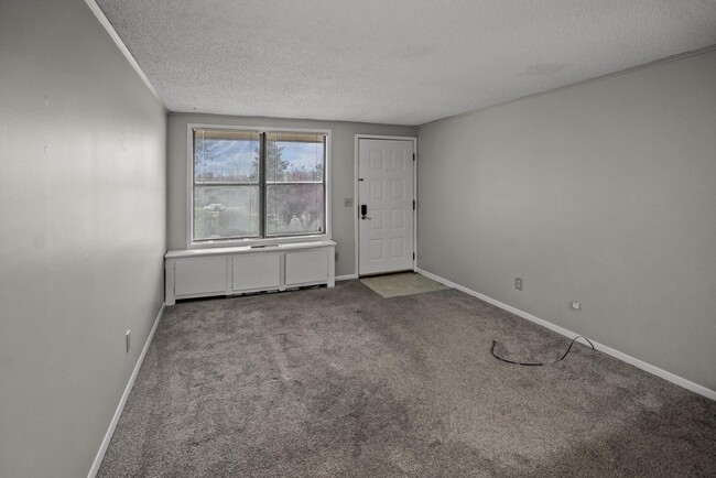 Building Photo - 9537 Olde Woods Dr