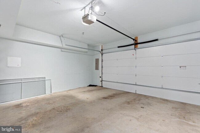 Building Photo - 371 Cameron Station Blvd