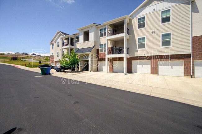 Building Photo - 4336 W 1850 N