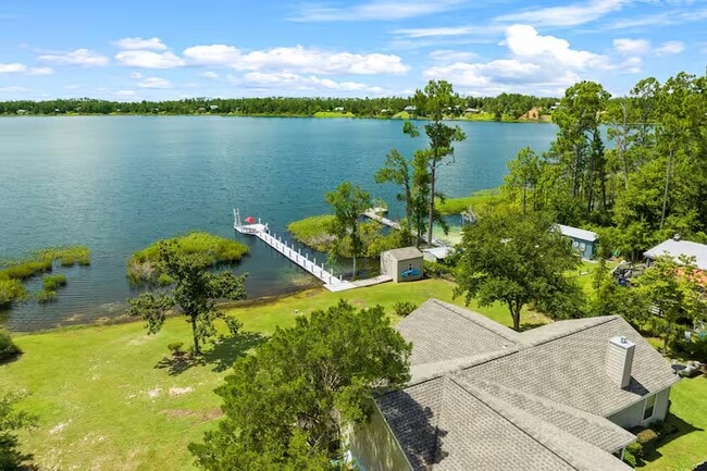 Primary Photo - 270 Silver Lake N