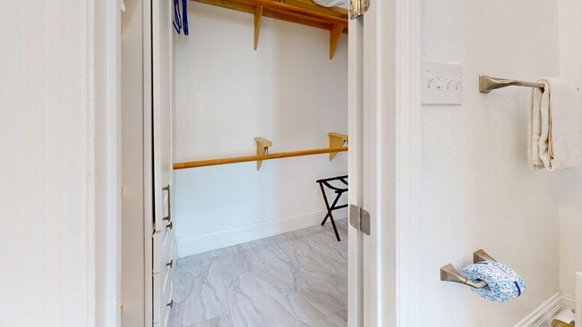 Building Photo - 15516 Spyglass Dr