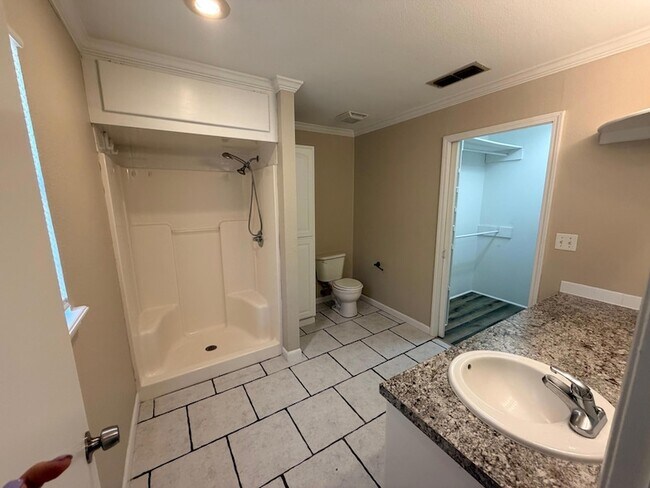 Building Photo - 4310 42nd St