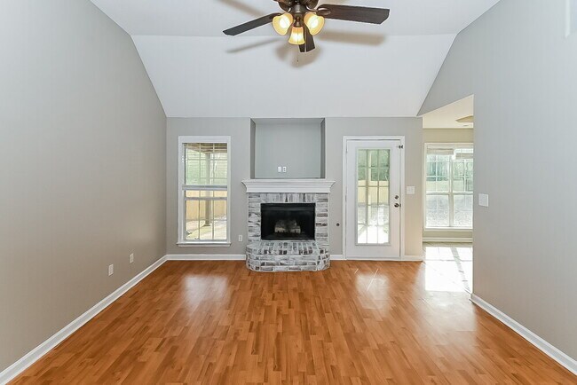 Building Photo - 1236 Biloxi St