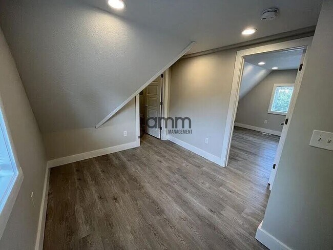 Building Photo - 1966 Randall Rd