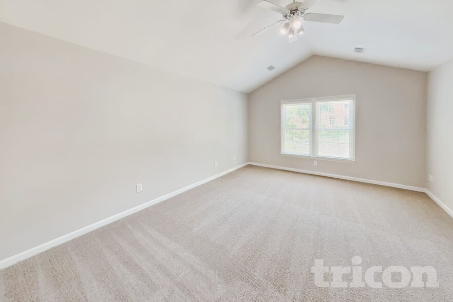 Building Photo - 1267 Buckingham Cir