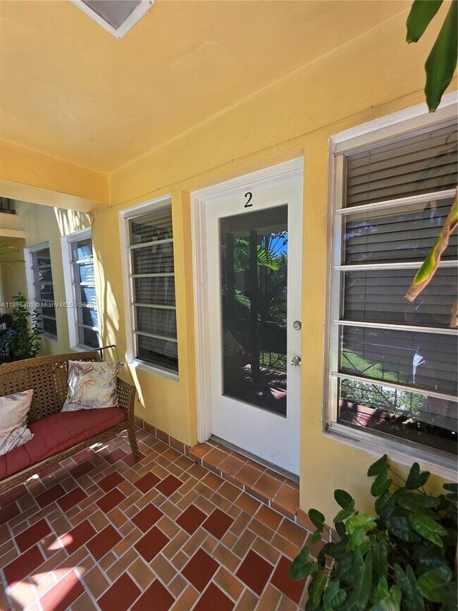 Building Photo - 8024 Harding Ave