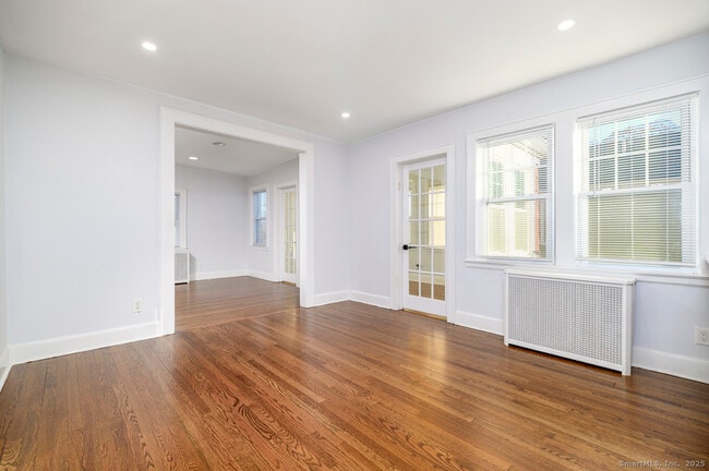 Building Photo - 58 Mayflower Ave