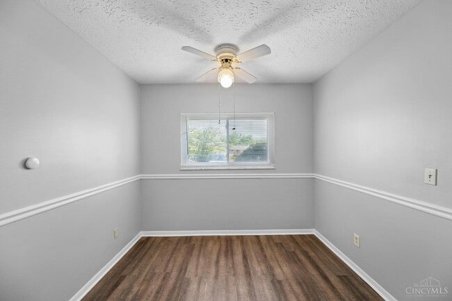 Building Photo - 5087 Tri County View Dr