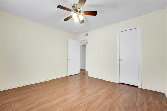 Building Photo - 710 W Embercrest Dr