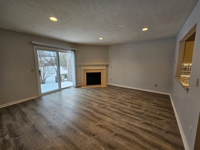 Building Photo - Streetsboro 2 Bedroom 2.5 Bath Condo