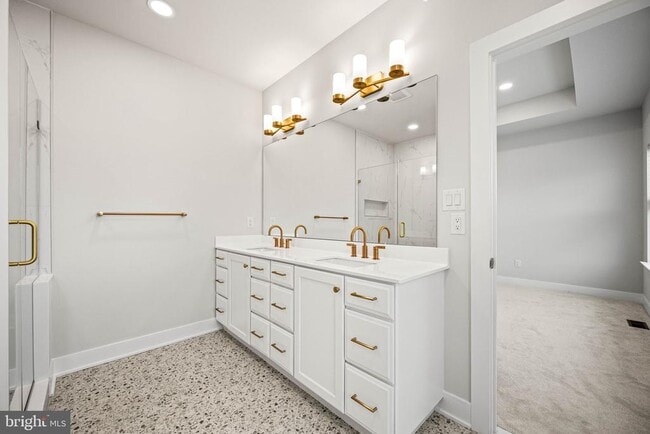 Building Photo - 104 Lizabetta Ln