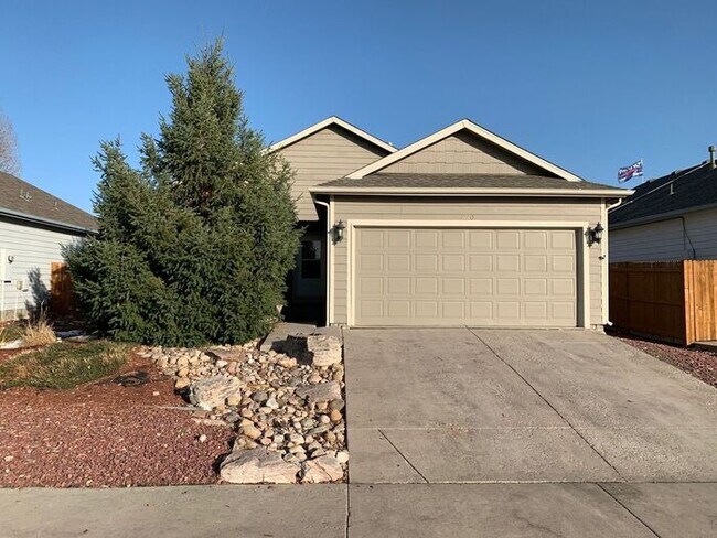 Primary Photo - Nice House in N.E. Ft. Collins