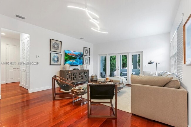 Building Photo - 502 Loretto Ave