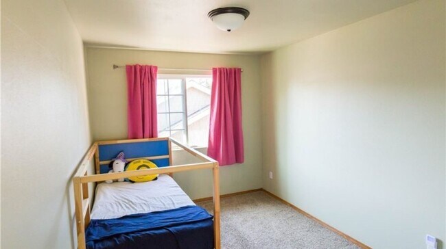 Building Photo - 713 Verbena