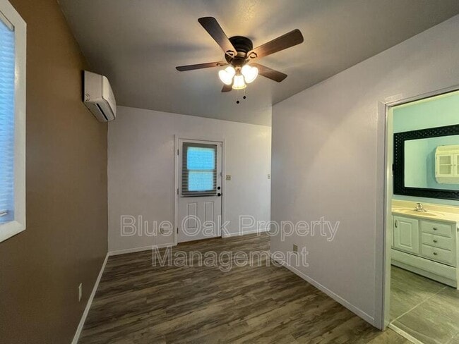 Building Photo - 2030 Humboldt Rd