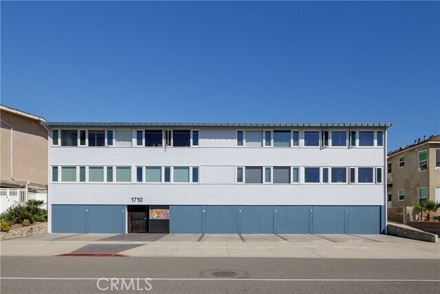 Building Photo - 1710 Esplanade