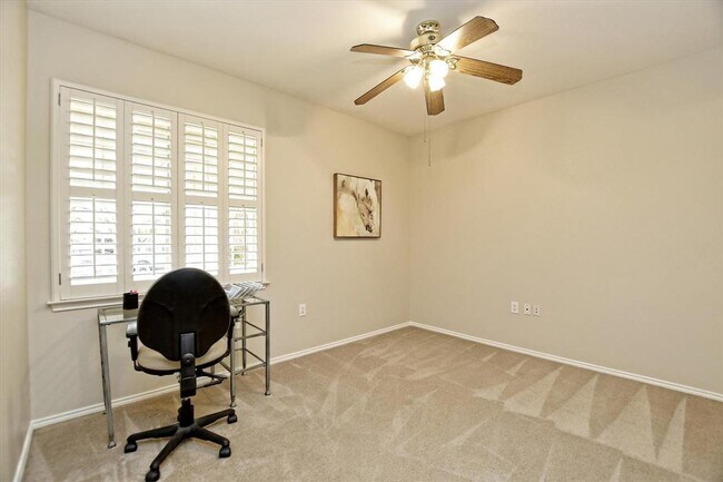 Building Photo - 202 Whippoorwill Cove