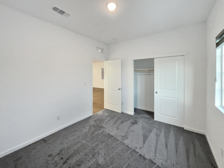 Building Photo - 12153 Alamosa Dr