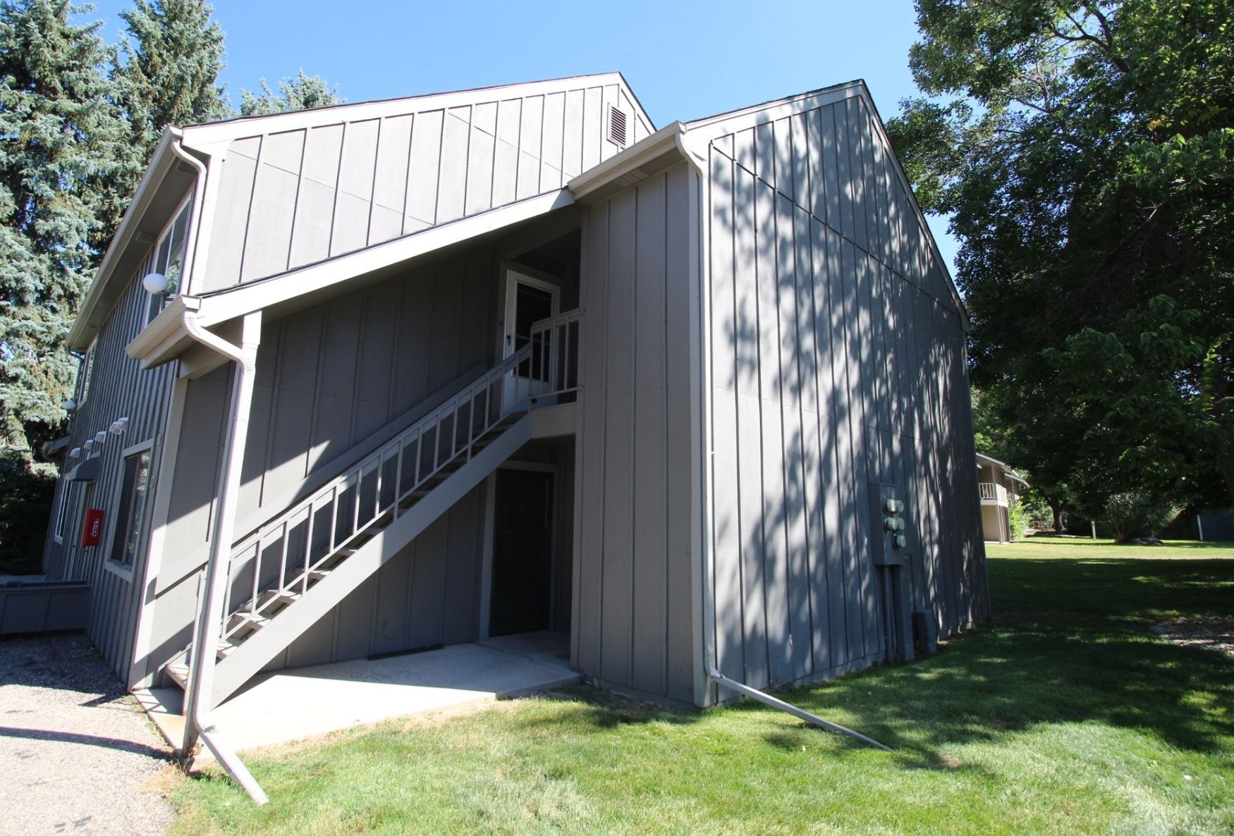 Building Photo - 809 E Drake Rd
