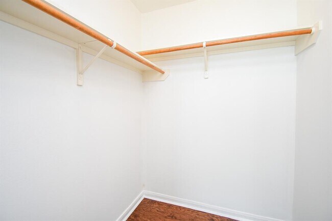 Building Photo - 6902 Manor Terrace Ln