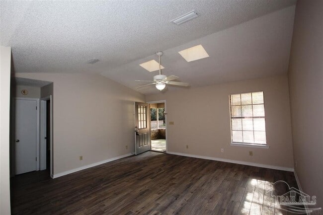 Building Photo - 5400 US-90