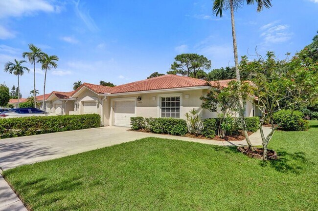 Building Photo - 5033 S La Sedona Cir