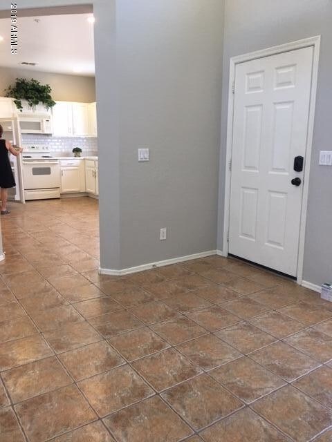 Building Photo - 8940 W Olive Ave