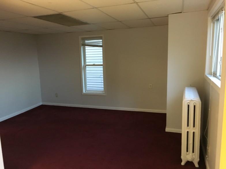 Living room off of kitchen - 1826 E Superior St