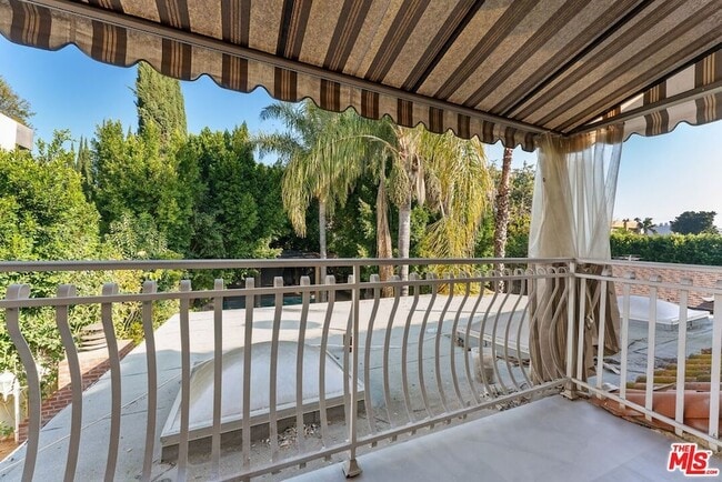 Building Photo - 15123 Greenleaf St