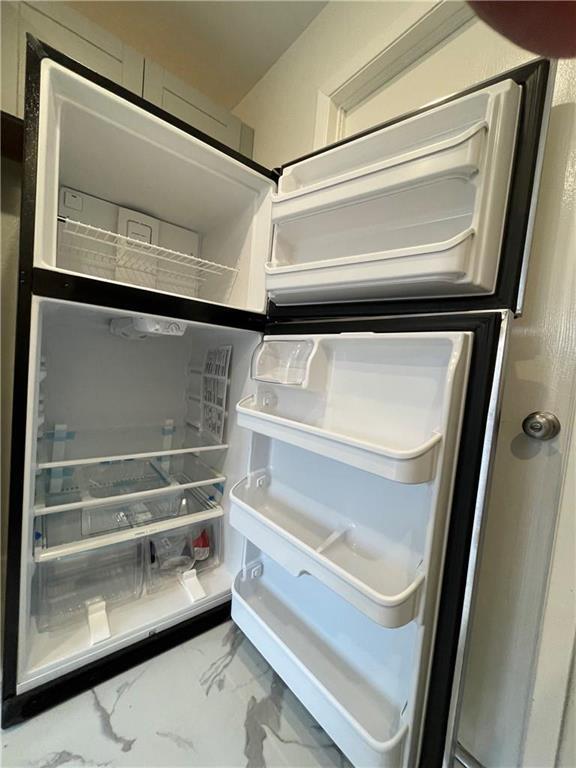 Building Photo - 1911 Heathwood Cir